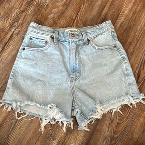Abercrombie & Fitch 90’s Relaxed High Rise Shorts size 25